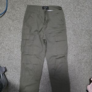 Urban Heritage Olive Green Men's Cargo Pants